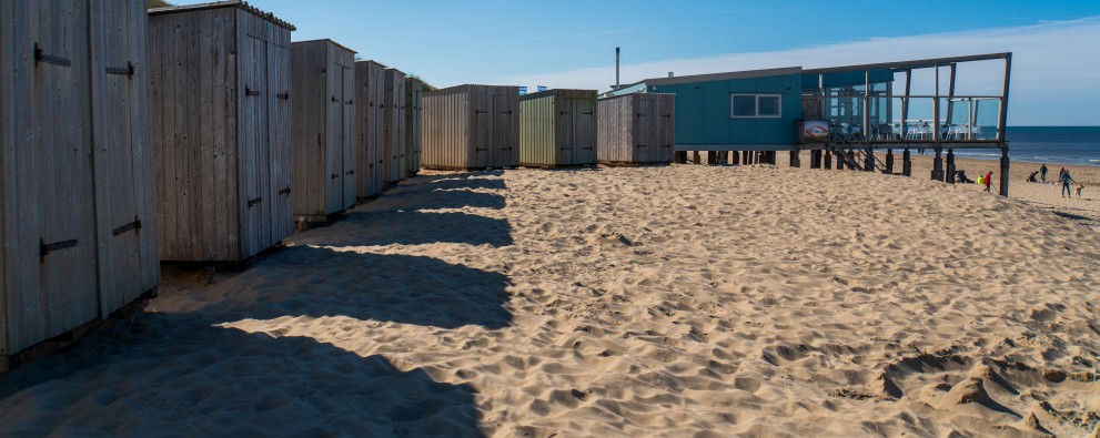 paviljoen vanaf de strandhuisjes (oud logo) (5).jpg