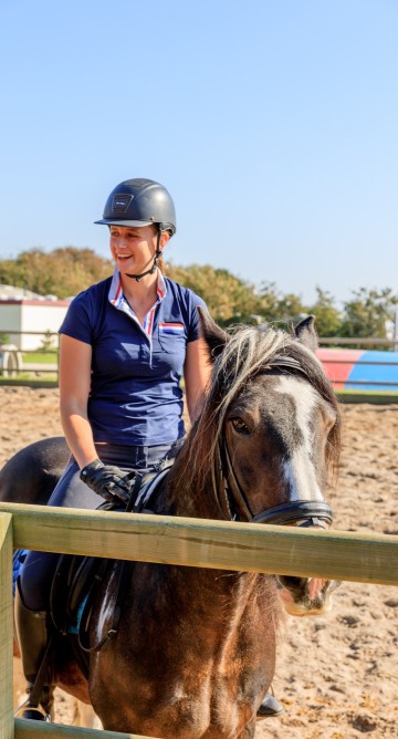 Lisa lachen paard.jpg