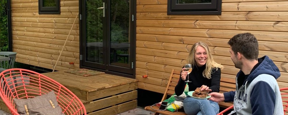 Gezellig voor de Woodlodge.jpg